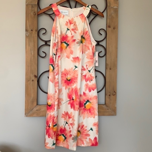 Donna Morgan Dresses & Skirts - Donna Morgan floral dress